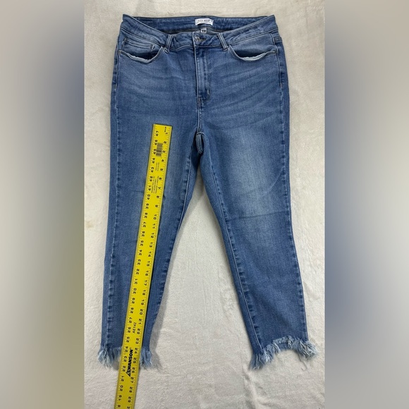 Judy Blue Distressed Hem Skinny Jeans - Picture 10 of 13